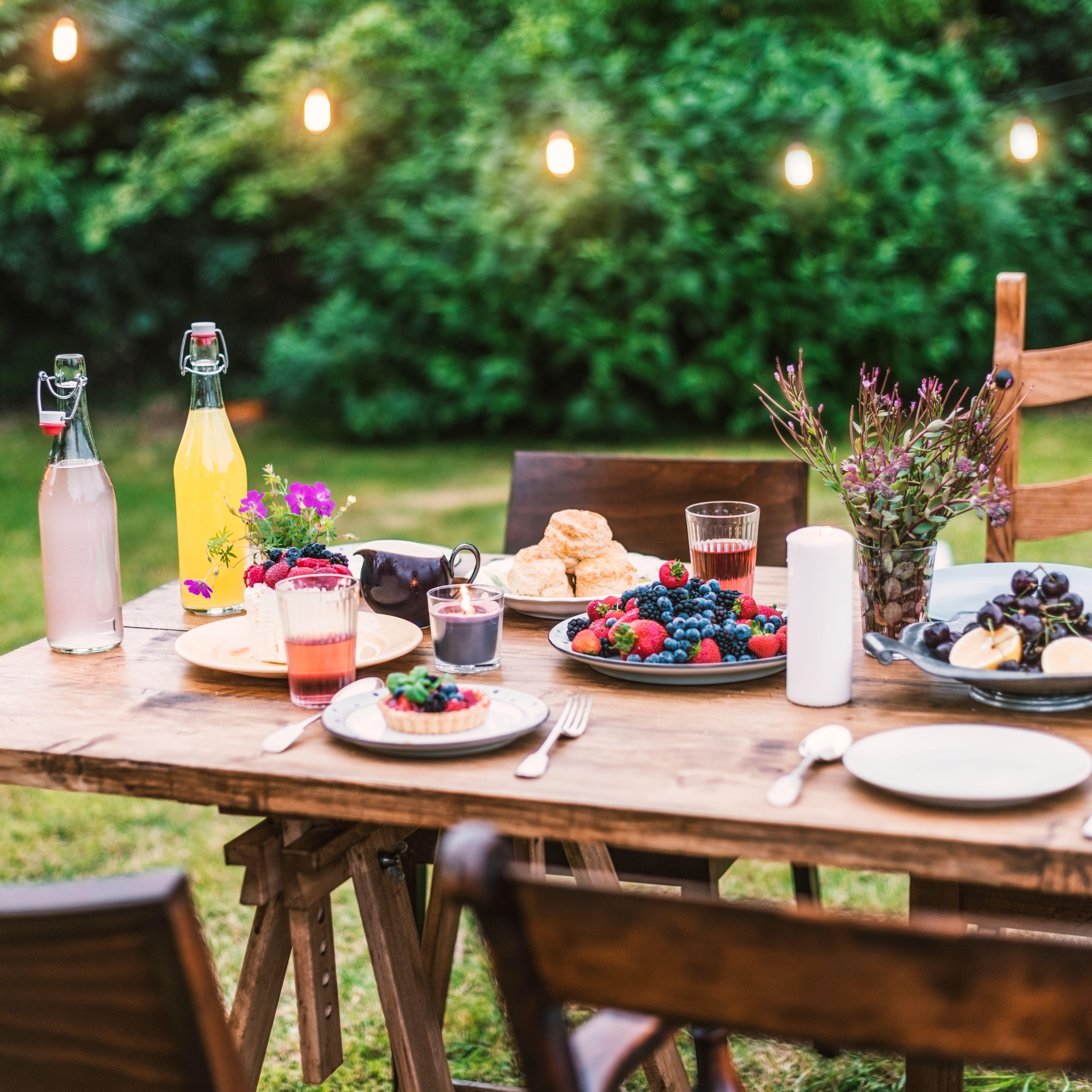 Spring Outdoor Entertaining Tips