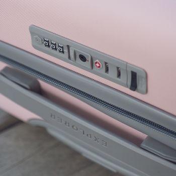 How to Set a Built-In TSA Lock