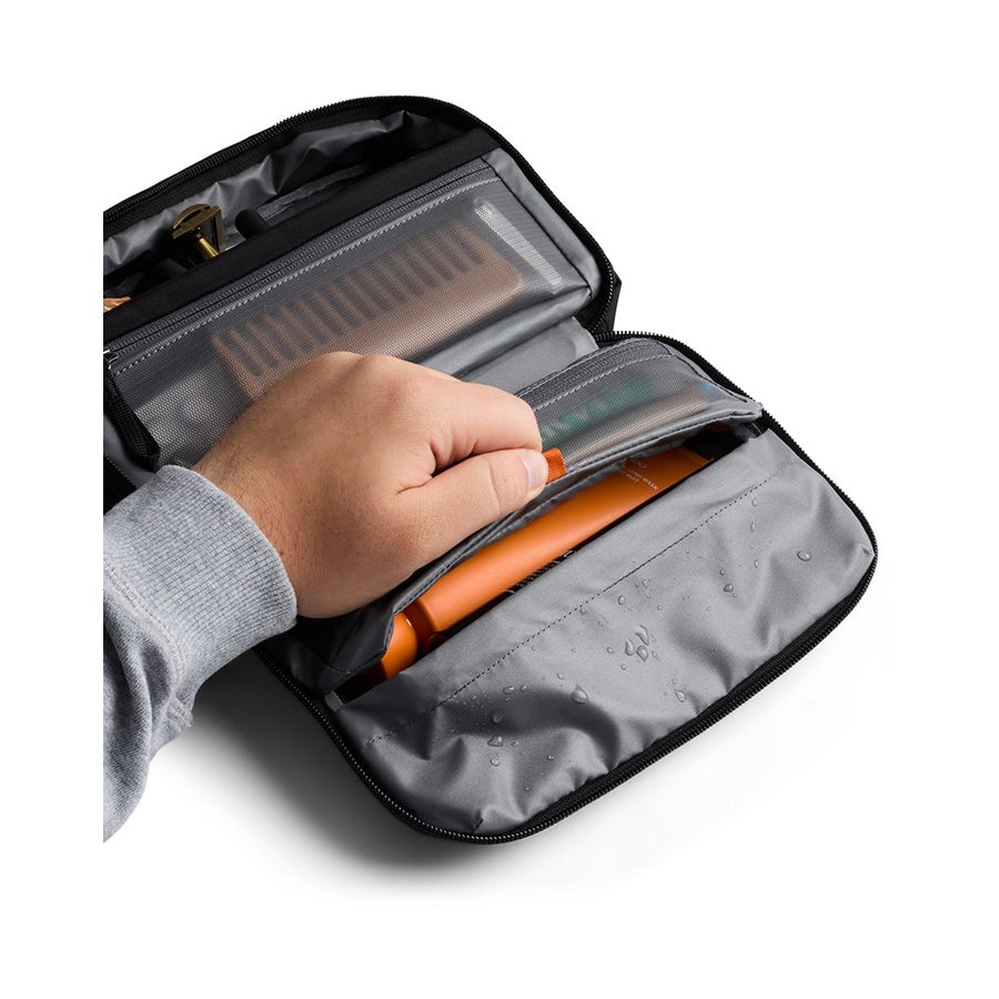 Bellroy Hanging Toiletry Kit Black Black