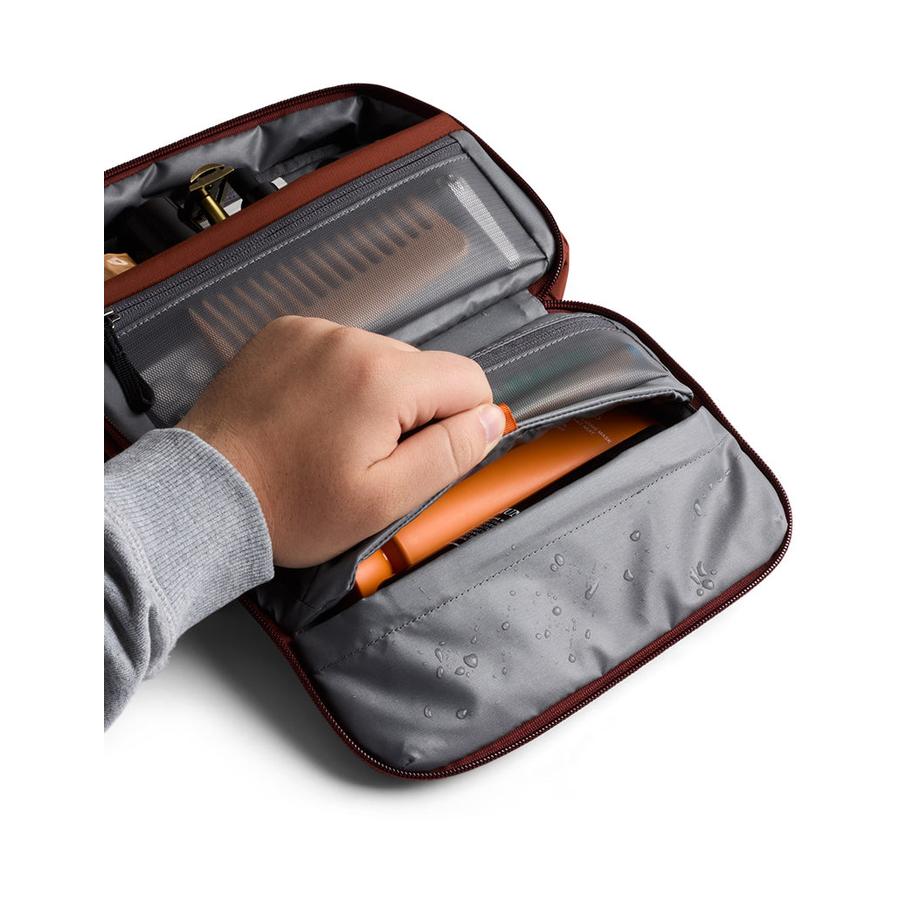 Bellroy Hanging Toiletry Kit Clay Clay