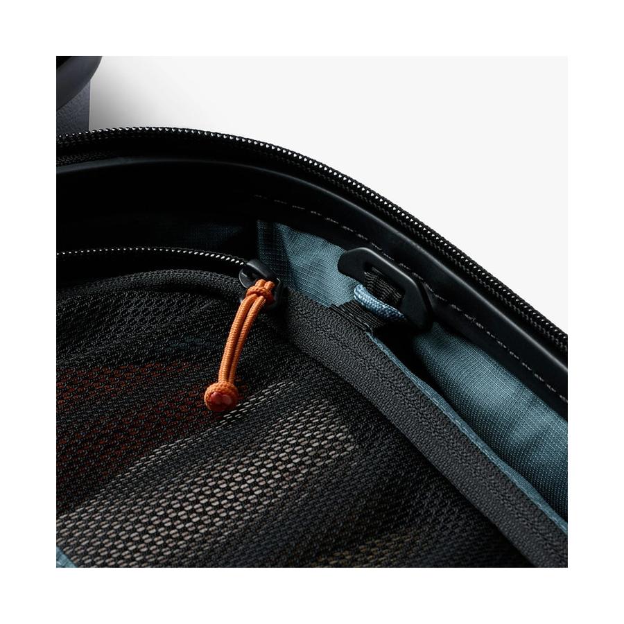 Bellroy Transit 58cm Hardside Carry-On Plus Suitcase Black Black