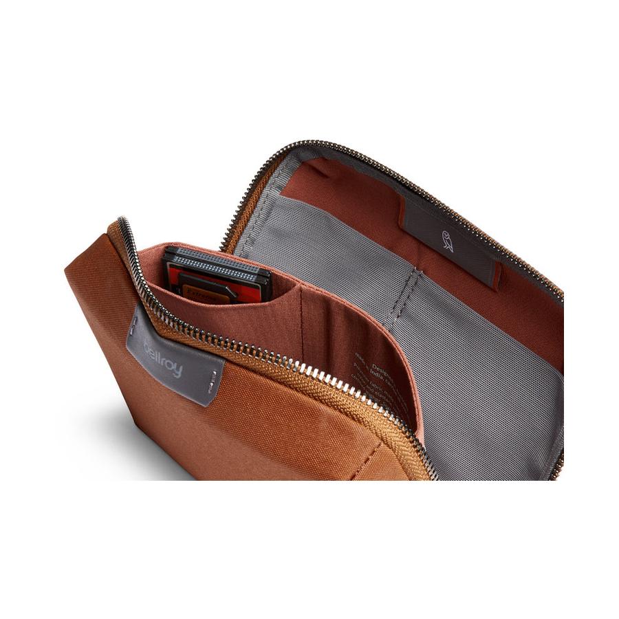 Bellroy Tech Kit Compact Bronze Bronze