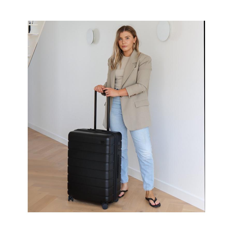 Arlo Pro Large Checked Black