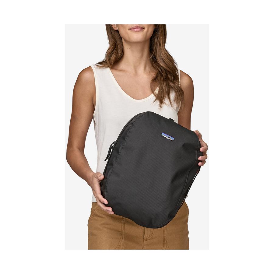 Patagonia Black Hole Cube 14L Black Black