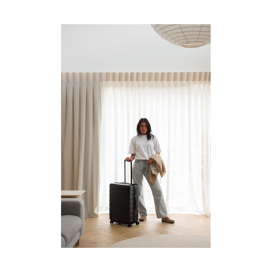 Arlo Pro Medium Checked Black