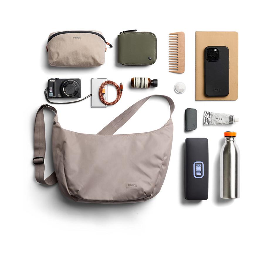 Bellroy Laneway Crescent Bag 7L Fawn Fawn