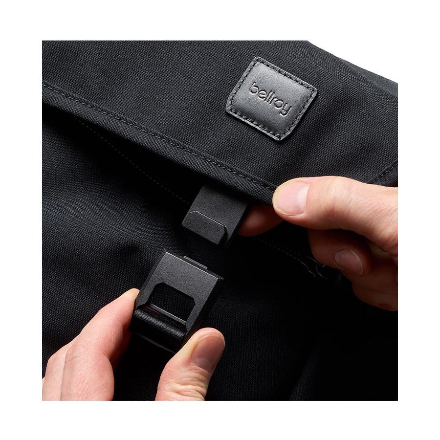 Bellroy Classic Messenger Black Black