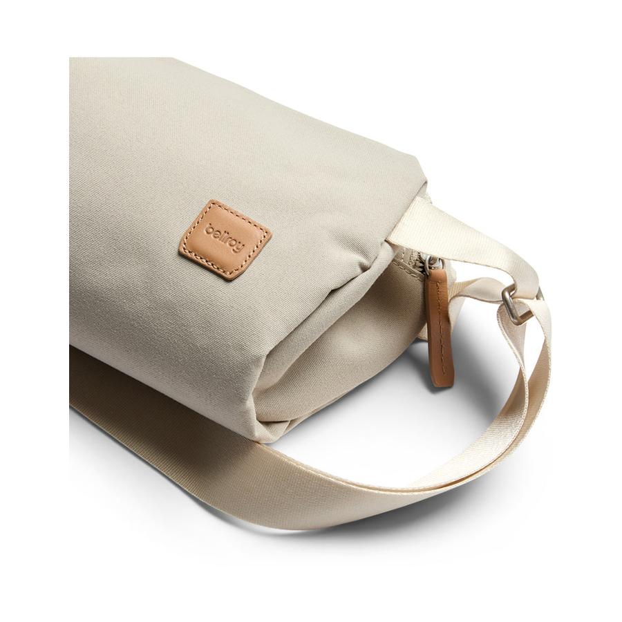 Bellroy Classic Sling 3L Tahini Tahini
