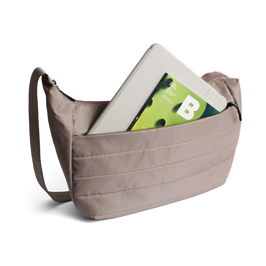 Bellroy Laneway Crescent Bag 12L Fawn Fawn