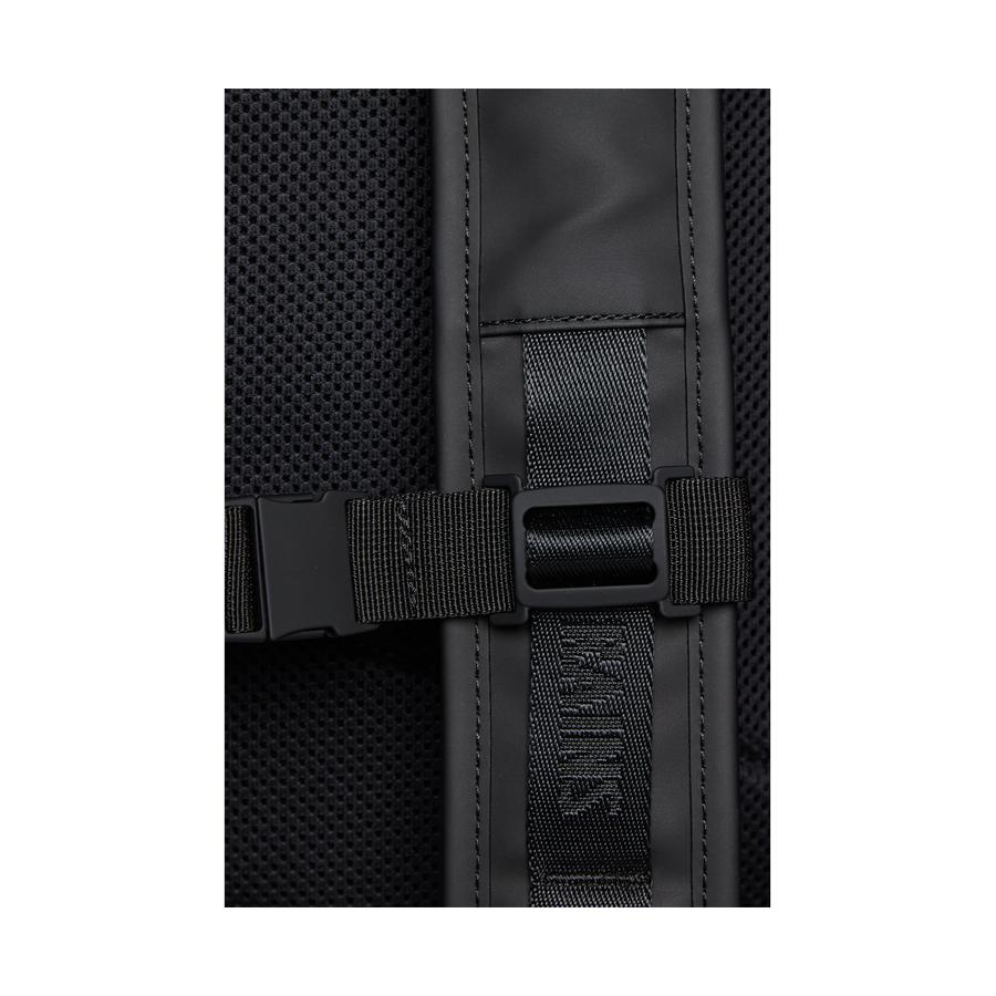 Rains Trail Mountaineer Bag Black Black