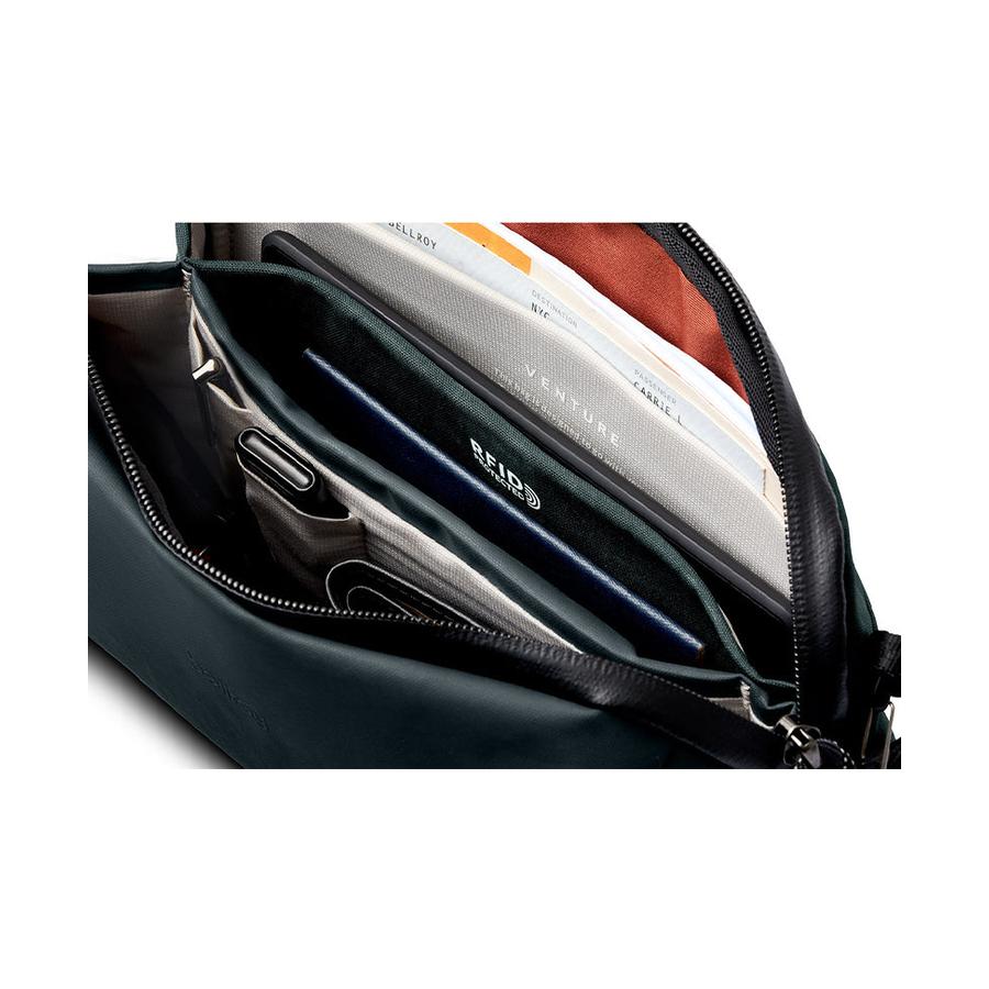 Bellroy Venture Travel Crossbody Deep Ocean Deep Ocean