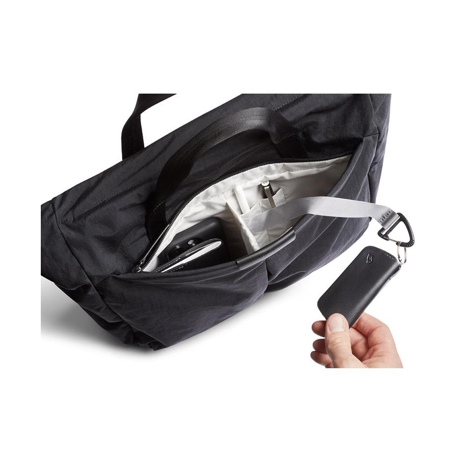 Bellroy Tokyo Messenger Bag 14" Raven Raven