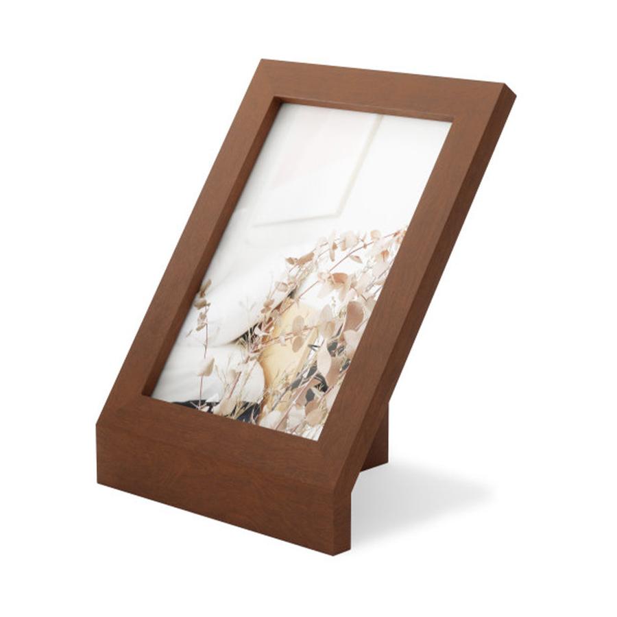 Umbra Podium Picture Frame (13cm x 18cm) Light Walnut Light Walnut