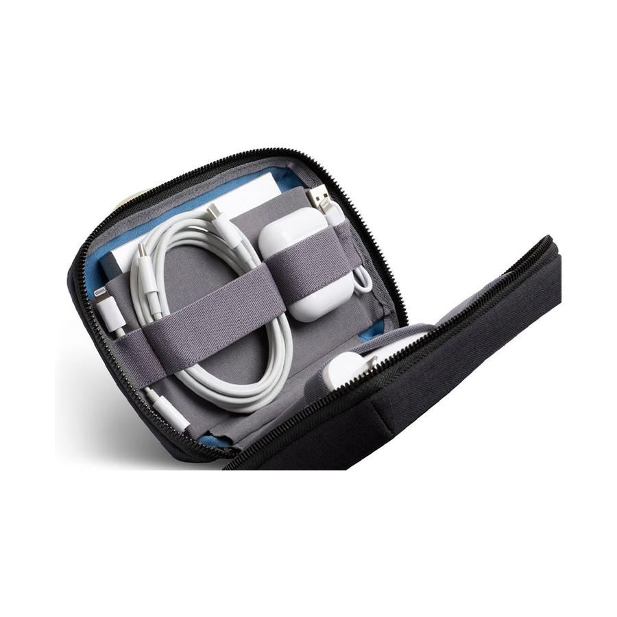 Bellroy Tech Kit Compact Black Black