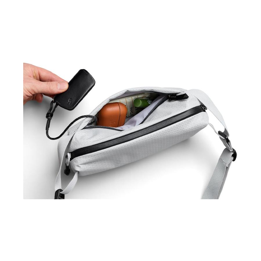 Bellroy Lite Sling Mini Fog Fog