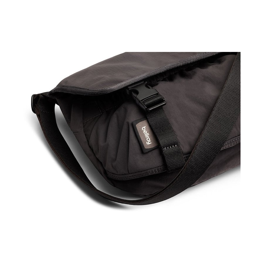 Bellroy Cinch Mini Messenger Black Rock Black Rock