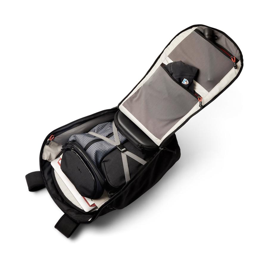 Bellroy Venture Travel Pack 26L Jet Black Jet Black