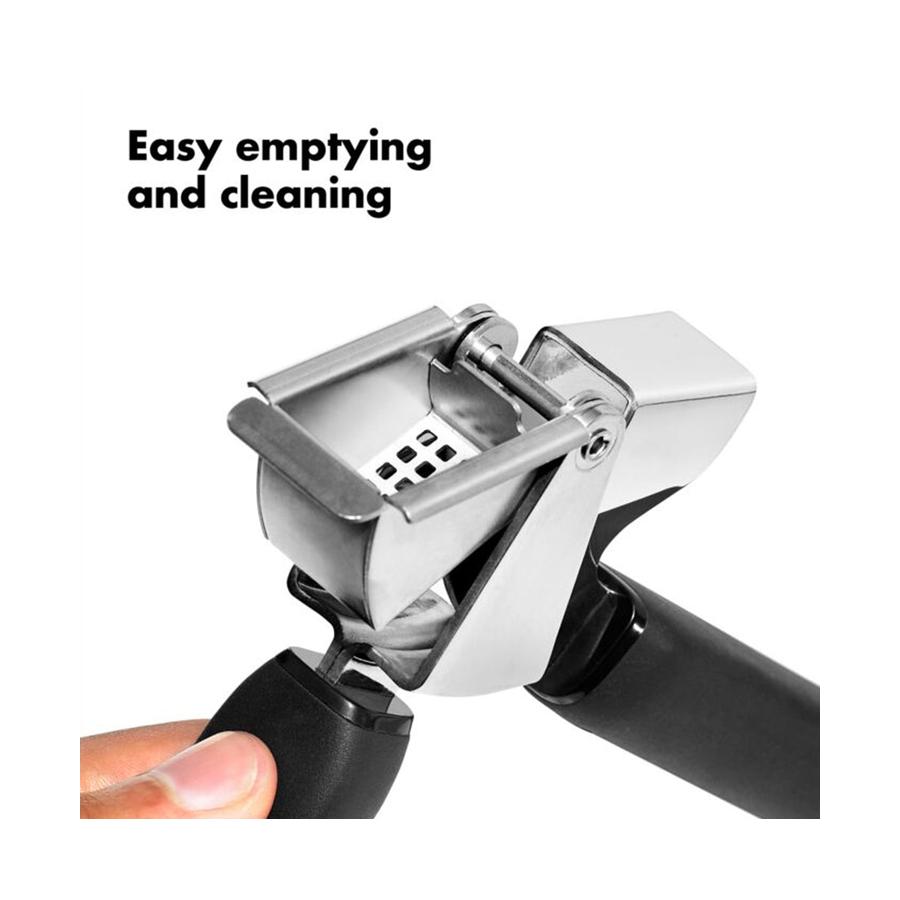 OXO Good Grips Garlic Press 2.0 Black Black