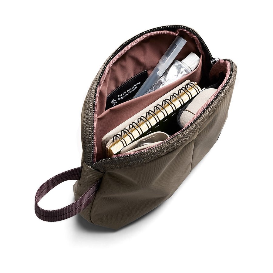 Bellroy Laneway Daily Pouch Sea Kelp Sea Kelp