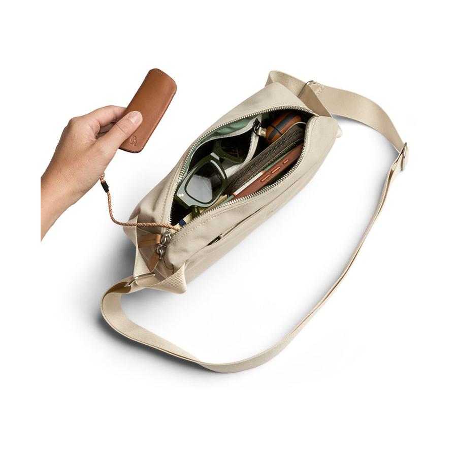 Bellroy Classic Sling 3L Tahini Tahini