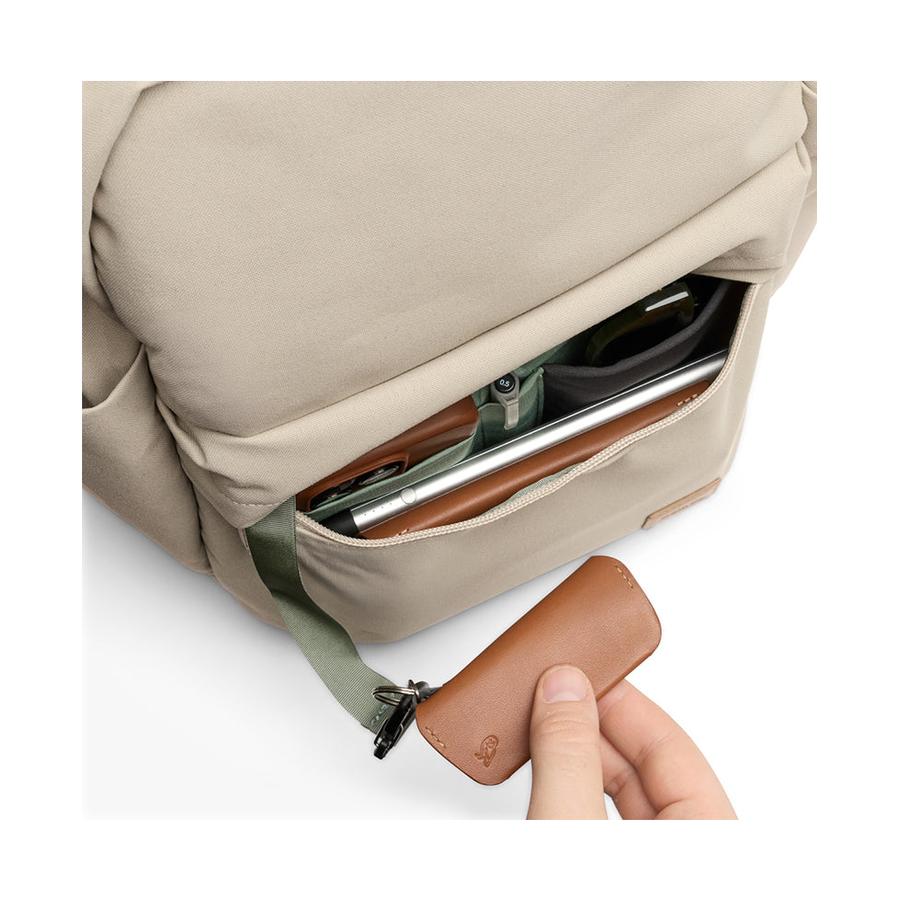 Bellroy Classic Daypack Tahini Tahini