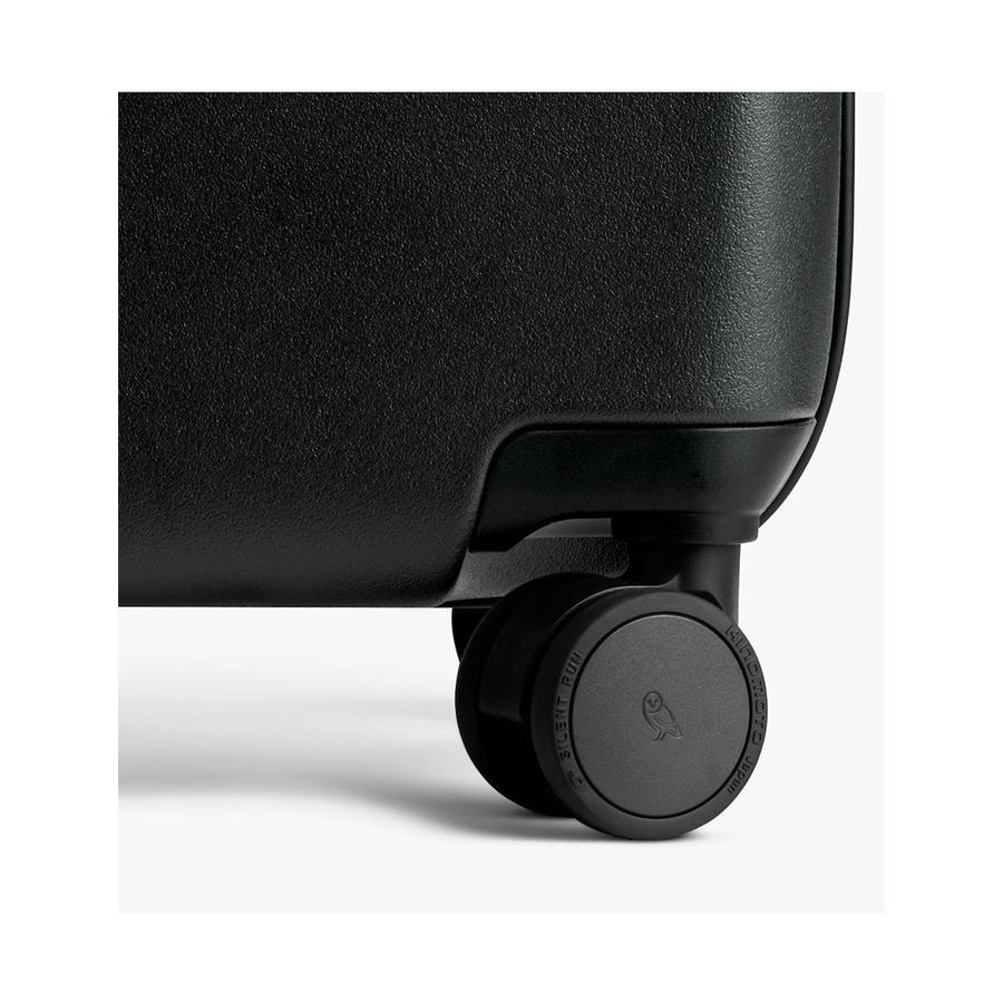 Bellroy Transit 58cm Hardside Carry-On Plus Suitcase Black Black