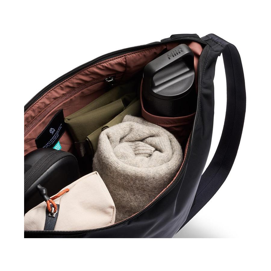 Bellroy Laneway Crescent Bag 12L Ink Ink