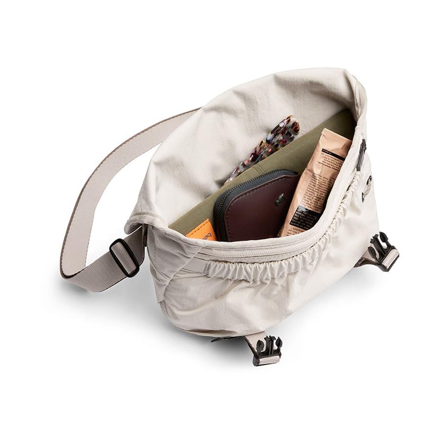 Bellroy Cinch Mini Messenger Oat Oat