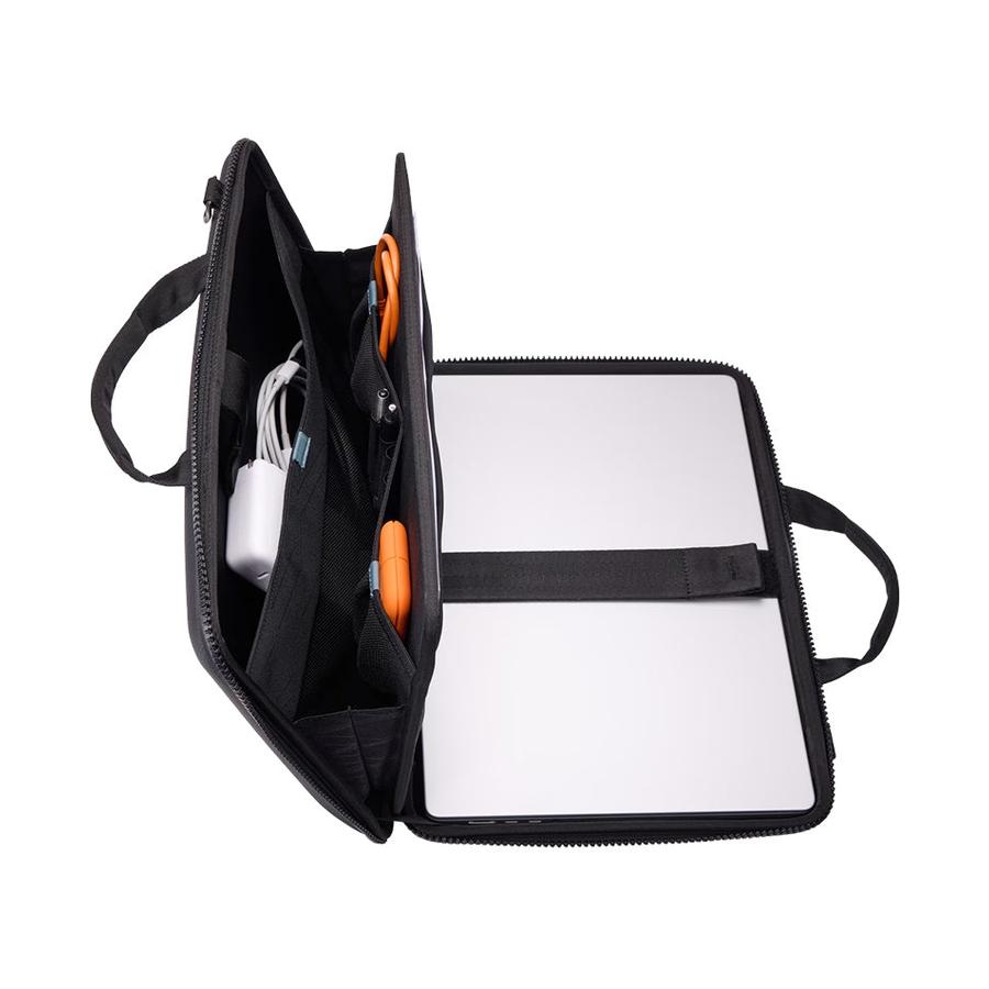 Thule Gauntlet 5 Attaché MacBook Pro 16" Black Black