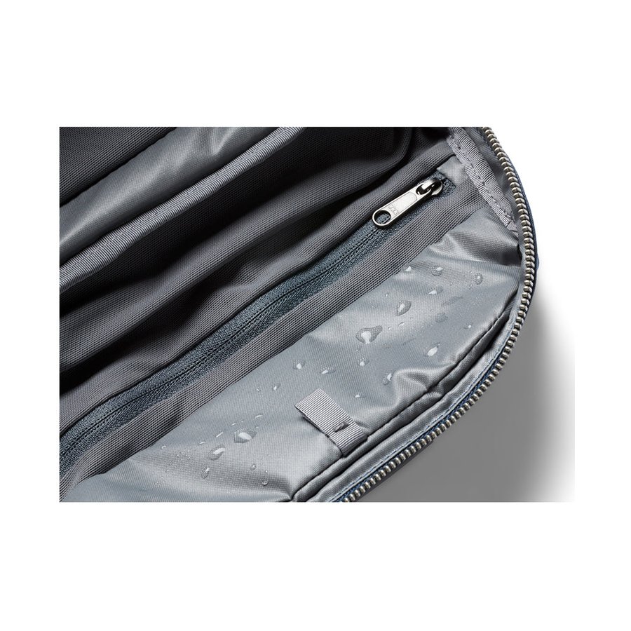 Bellroy Toiletry Kit Plus Navy Navy