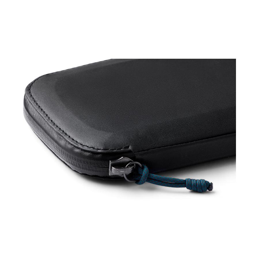 Bellroy All-Conditions Phone Pocket Plus Ink Ink