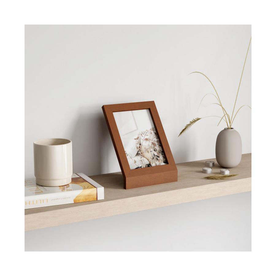 Umbra Podium Picture Frame (13cm x 18cm) Light Walnut Light Walnut