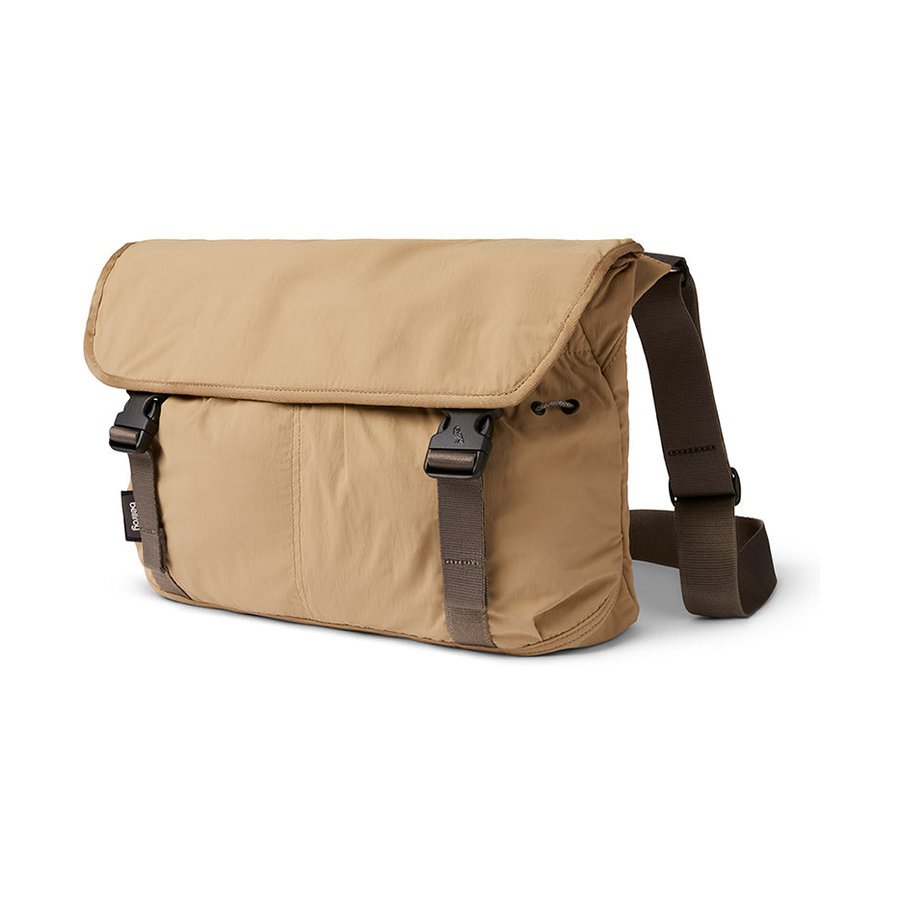 Bellroy Cinch Messenger Sand Dune Sand Dune
