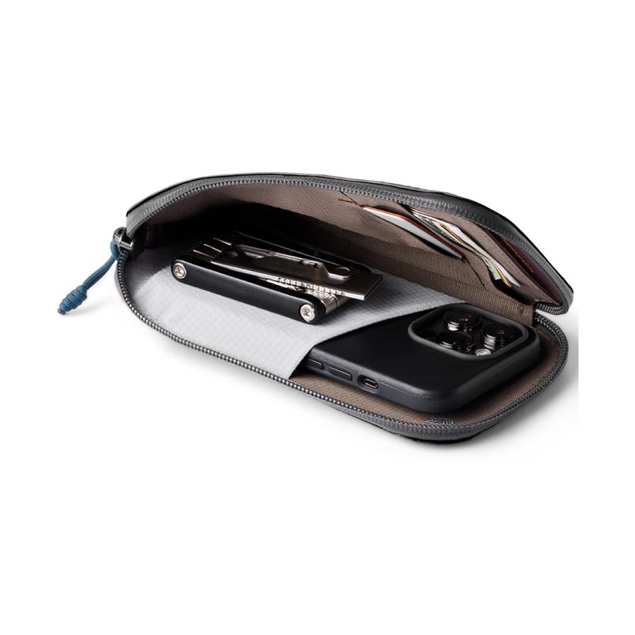 Bellroy All-Conditions Phone Pocket Plus Ink Ink