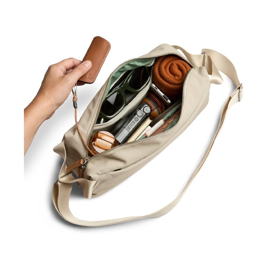 Bellroy Classic Sling 7L Tahini Tahini