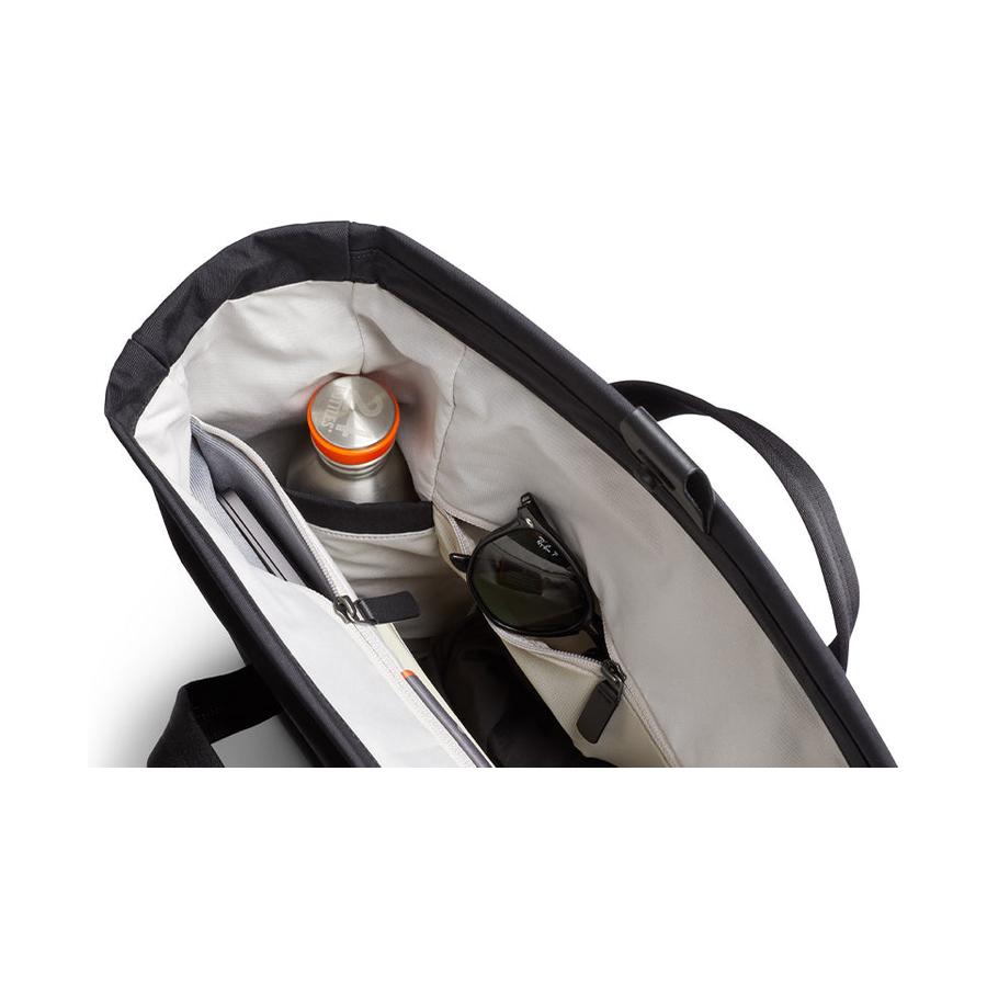 Bellroy Tokyo Messenger Bag 16" Raven Raven