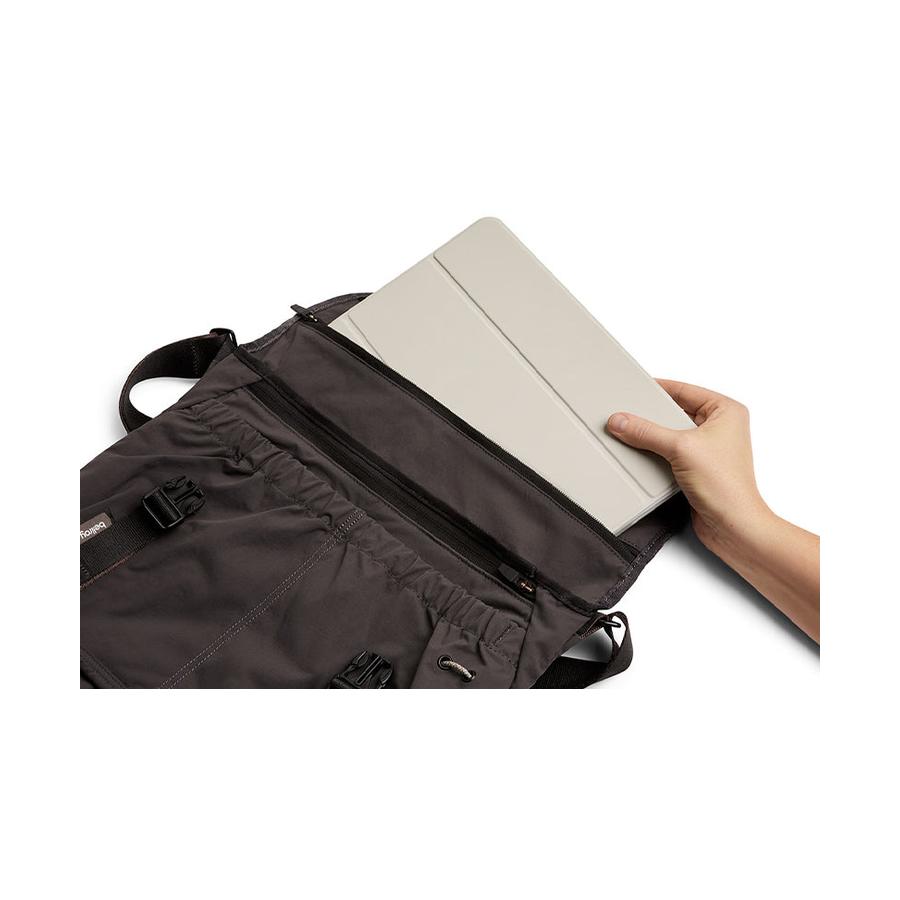Bellroy Cinch Messenger Black Rock Black Rock