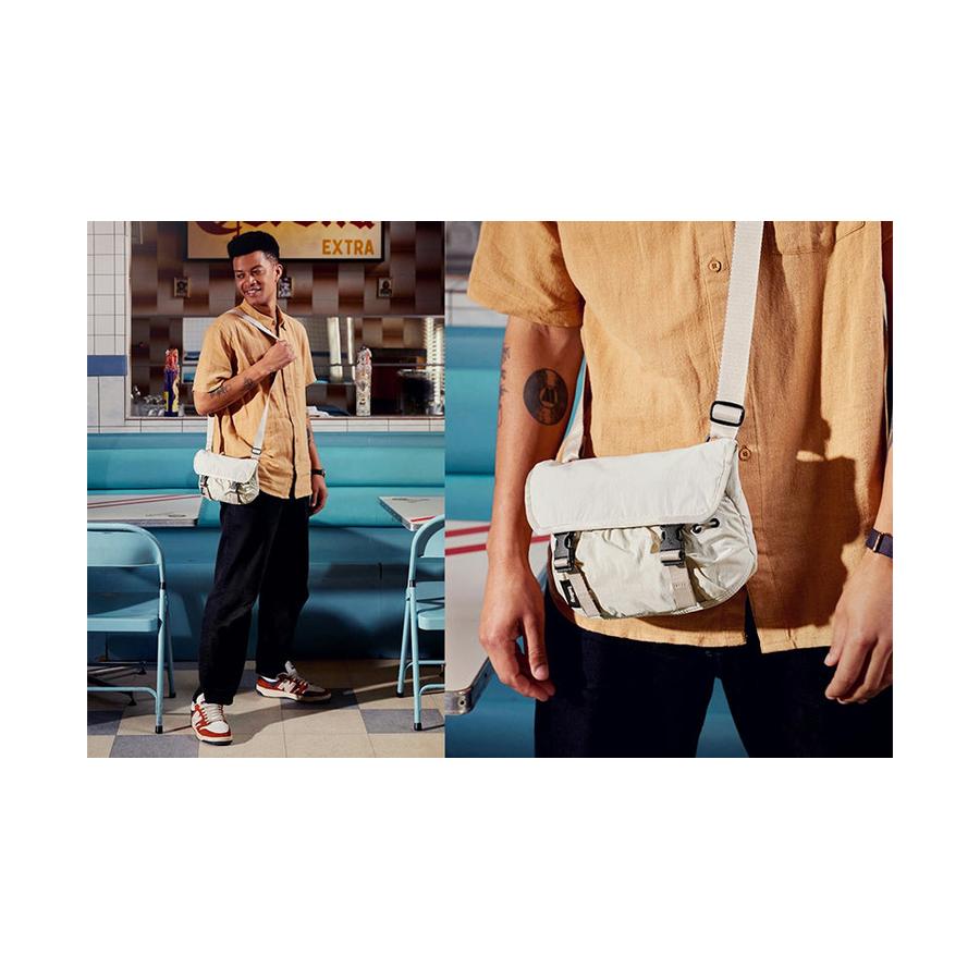 Bellroy Cinch Mini Messenger Oat Oat