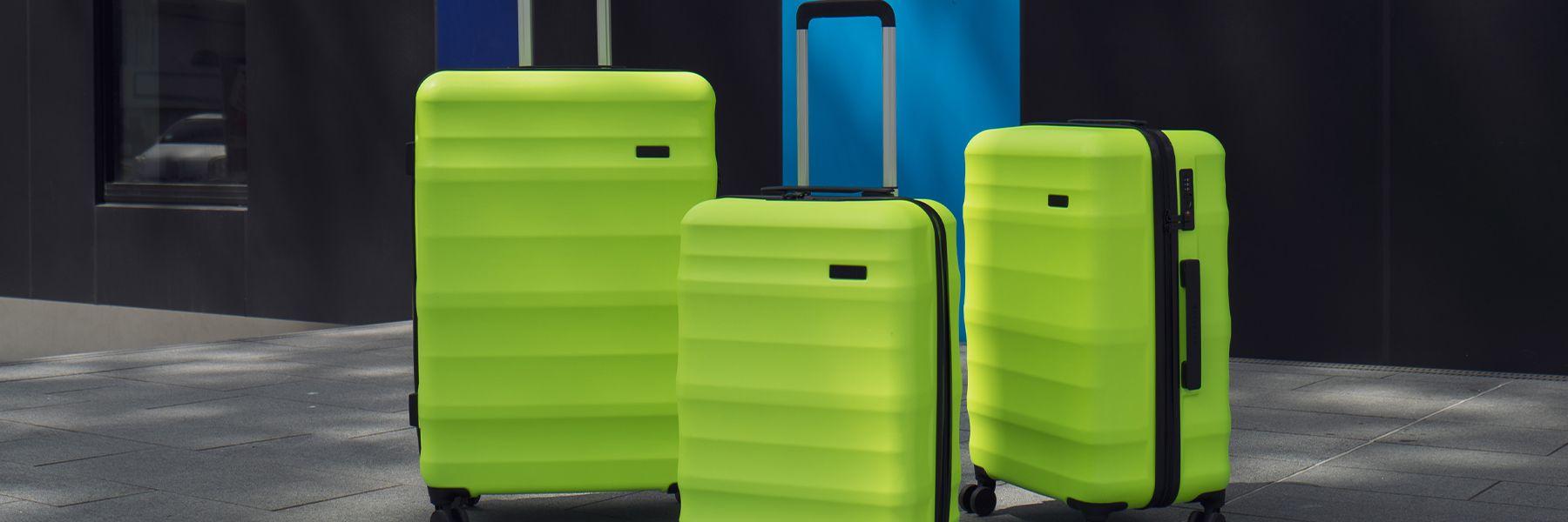 Hardside Luggage vs Softside Luggage: Which is Best?