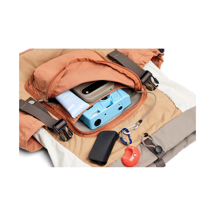 Bellroy Cinch Backpack Sand Dune Sand Dune