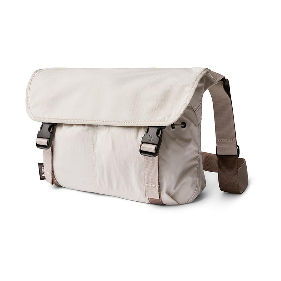 Bellroy Cinch Messenger Oat Oat