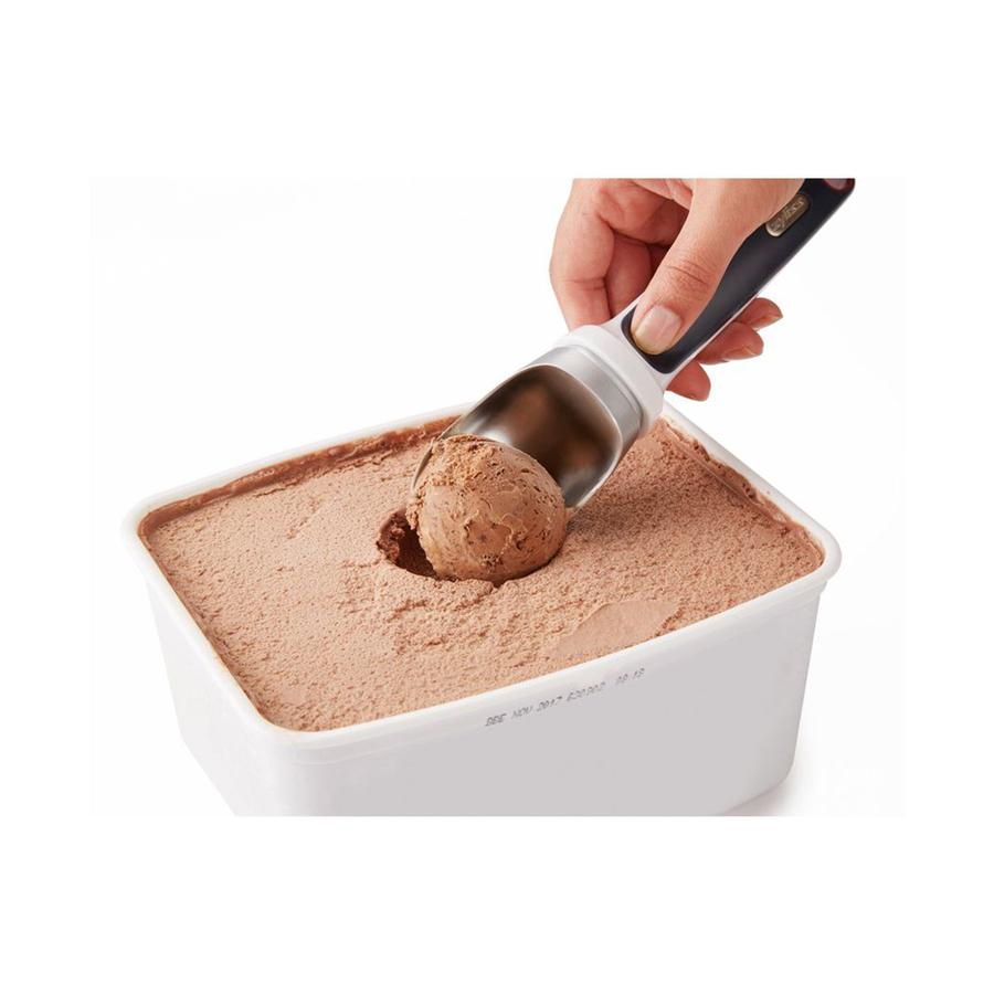 Zyliss Right Scoop Ice Cream Scoop White/Grey White/Grey