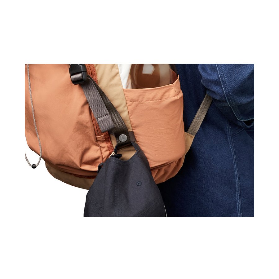 Bellroy Cinch Backpack Sand Dune Sand Dune