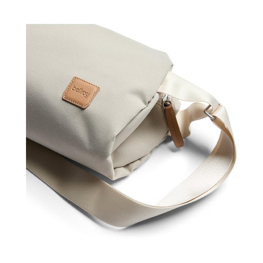 Bellroy Classic Sling 7L Tahini Tahini