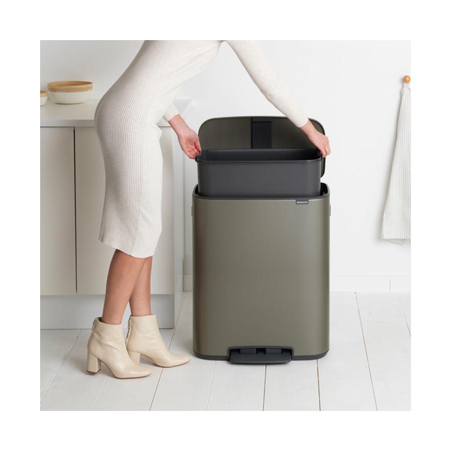 Brabantia Bo Pedal Bin (60L) Platinum Platinum