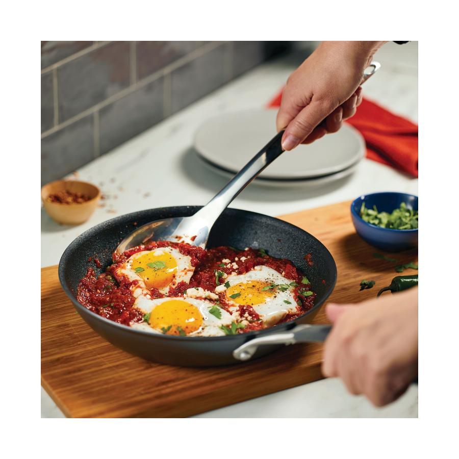 Circulon ScratchDefense A1 25.4cm Skillet Black Black