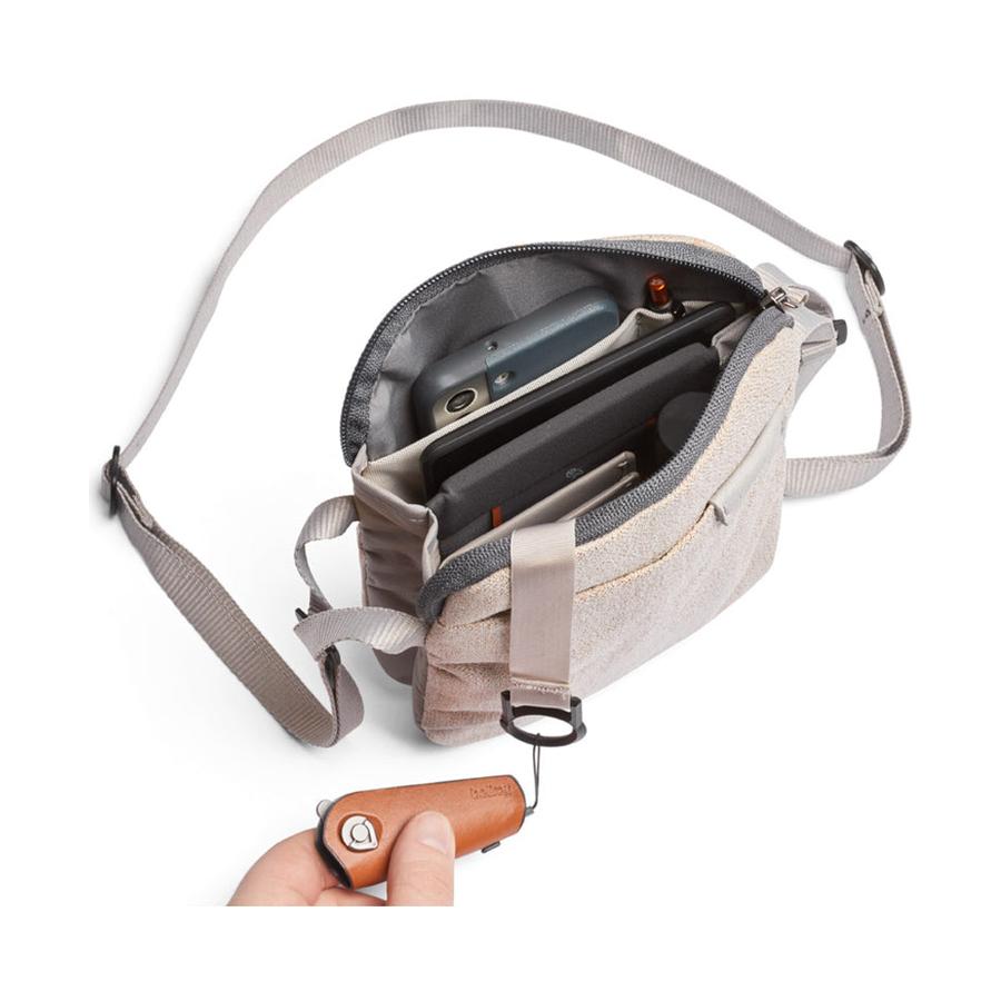 Bellroy City Pouch Saltbush Saltbush