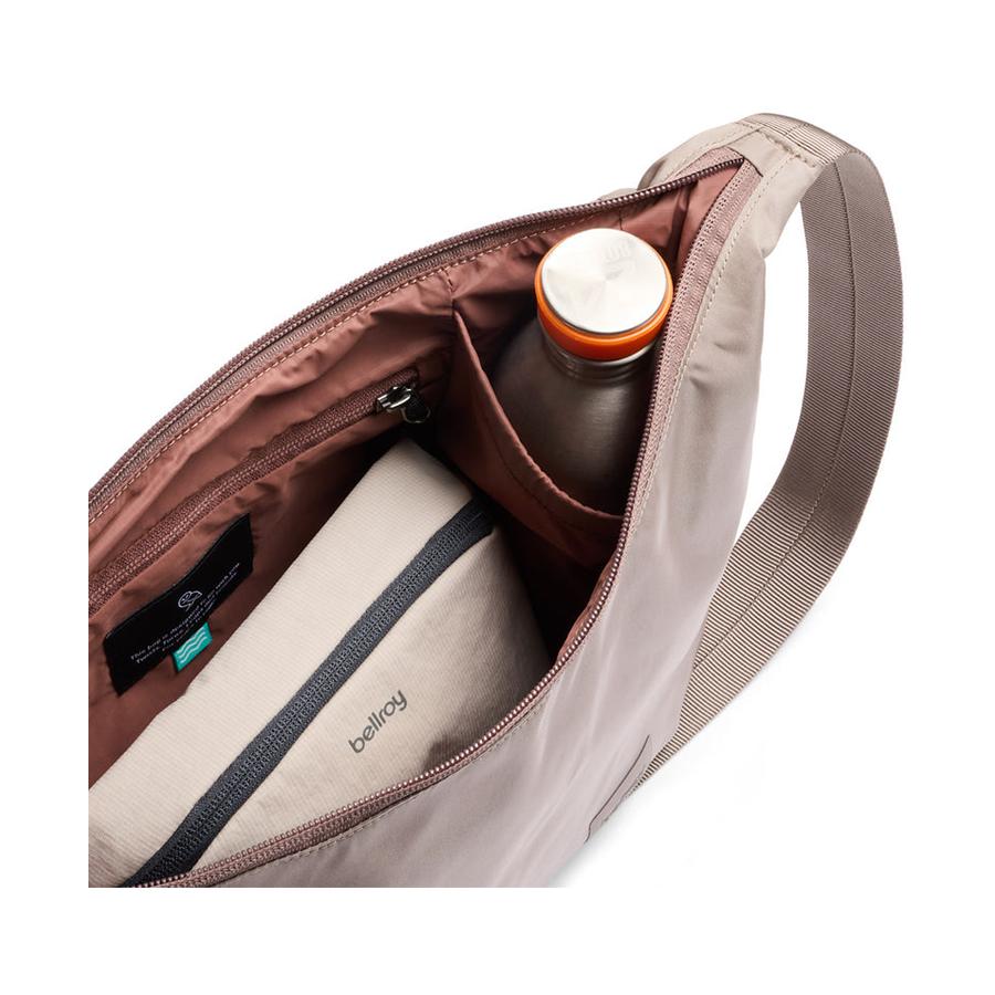 Bellroy Laneway Crescent Bag 7L Fawn Fawn