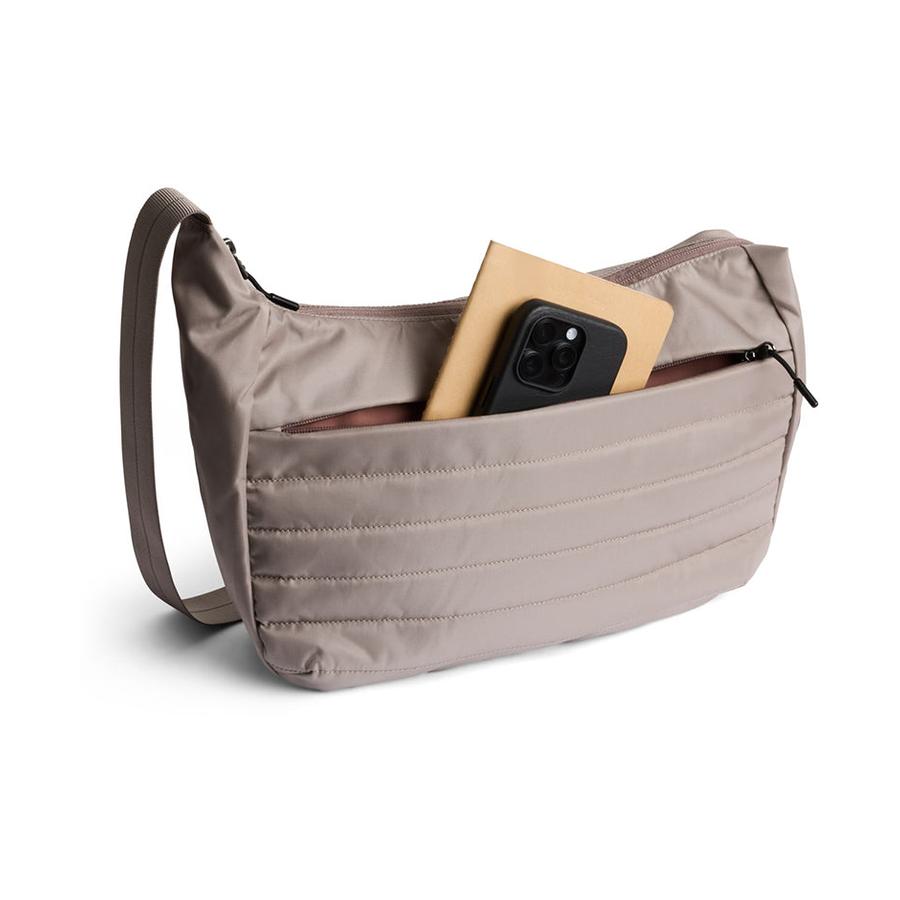 Bellroy Laneway Crescent Bag 7L Fawn Fawn