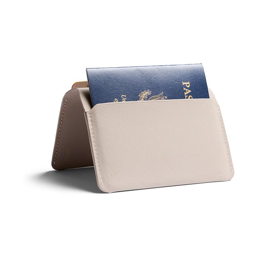 Bellroy Passport Cover INNOVERA Edition Tahini Tahini